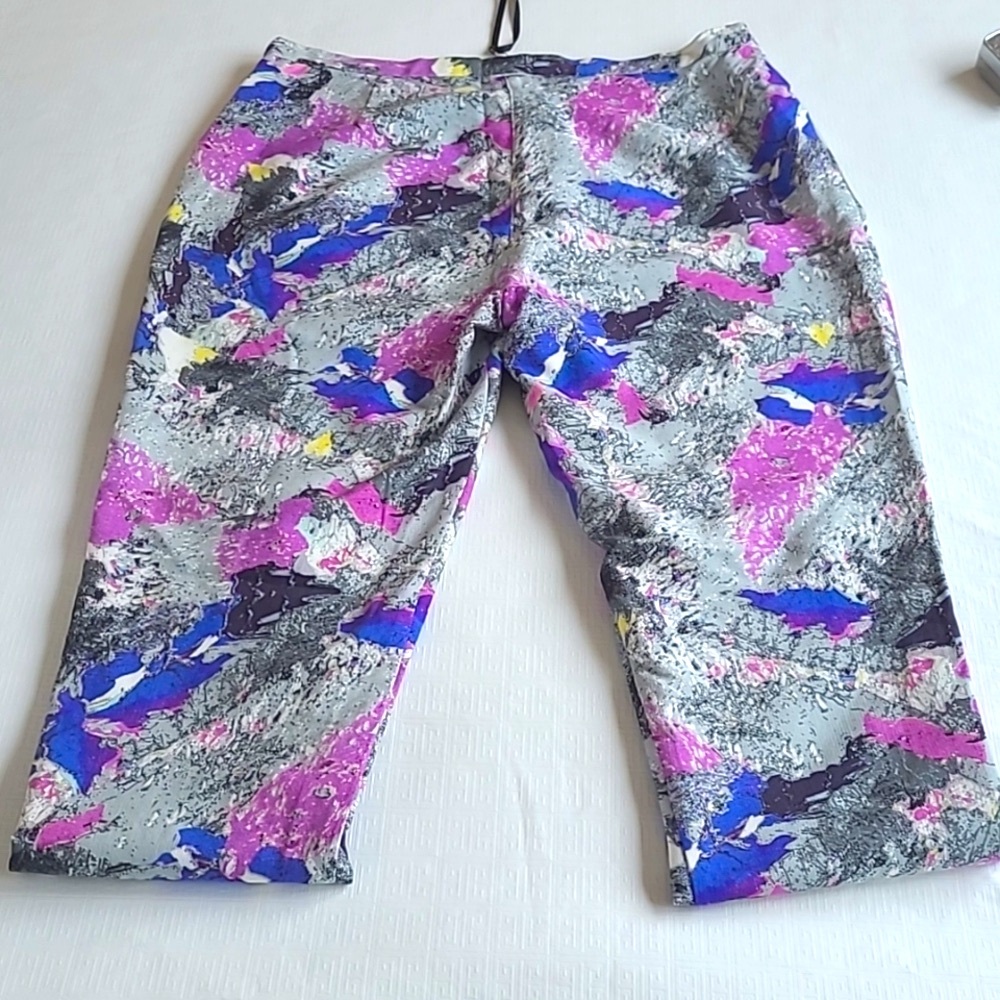 Colorful Abstract Print Pants - Picture 3 of 9